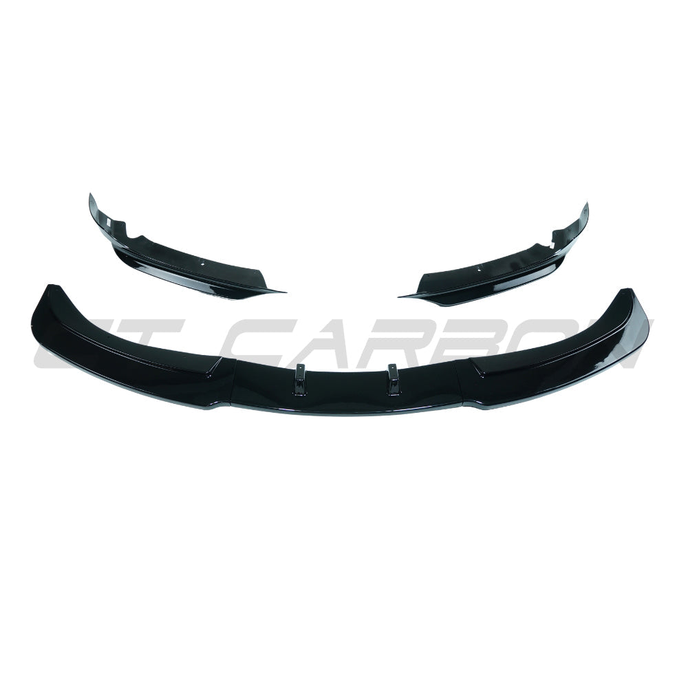 BMW 3 Series E90/E91 LCI SE 2009-2011 CT Carbon gloss black splitter installed on front bumper, highlighting sleek aerodynamic design.