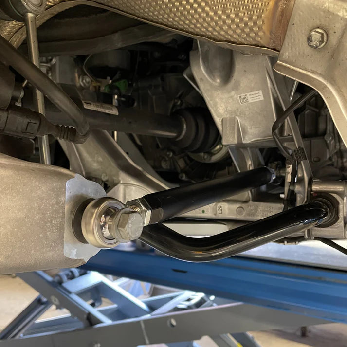 Millway Motorsport adjustable rear toe links for Porsche 718 Cayman GT4 and GT4 RS, lower control arms with metal construction.