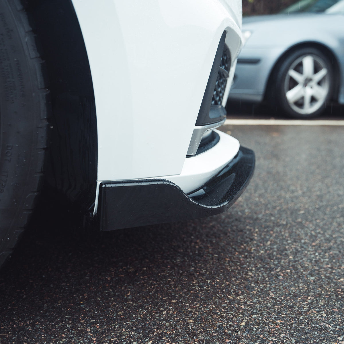 Black gloss splitter for Audi A5/S5 B9 2016-2019, by CT Carbon, designed for front lower bumper enhancement.