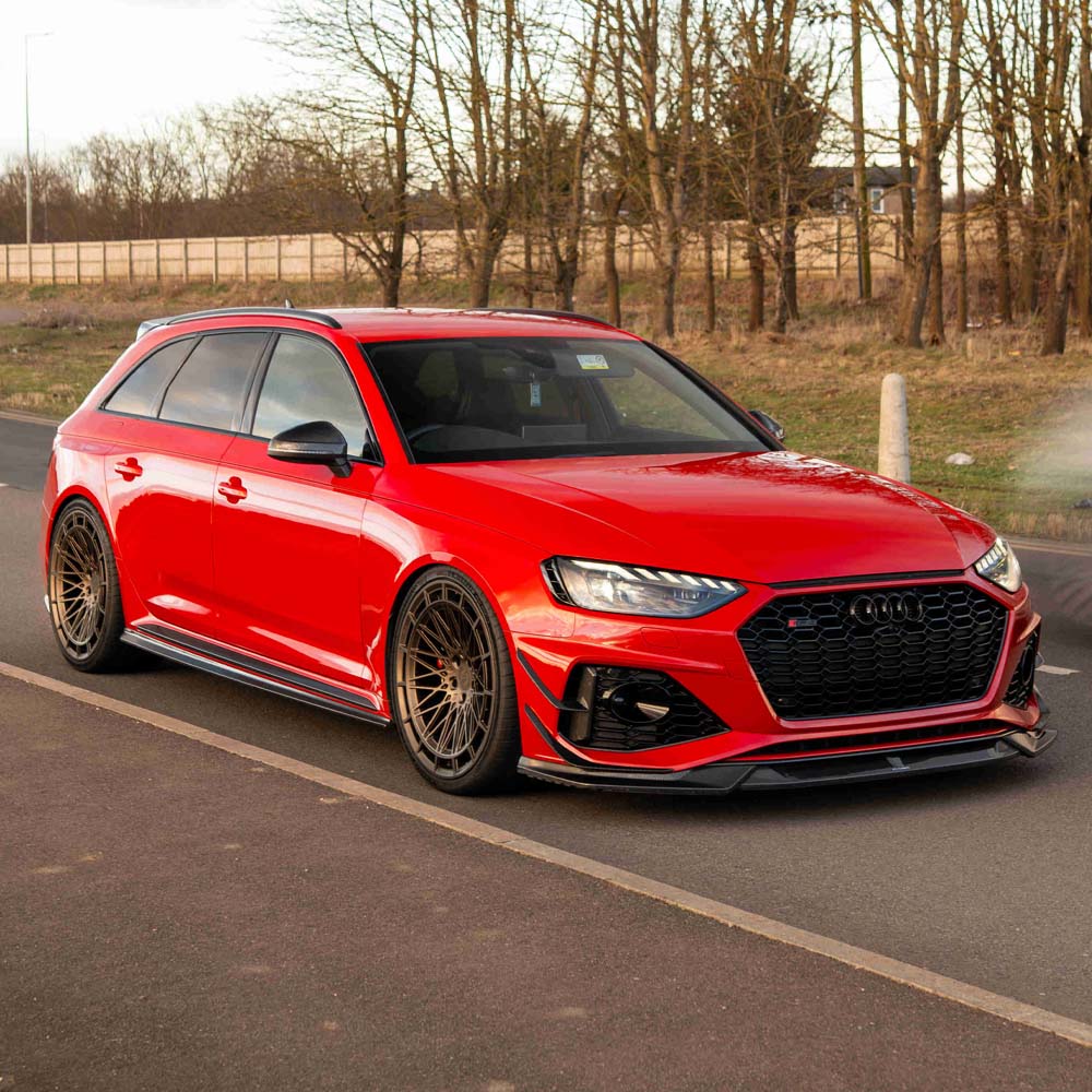 Audi RS4 B9.5 carbon fibre kit by CT Design, featuring sleek carbon fibre accents on the car's exterior.