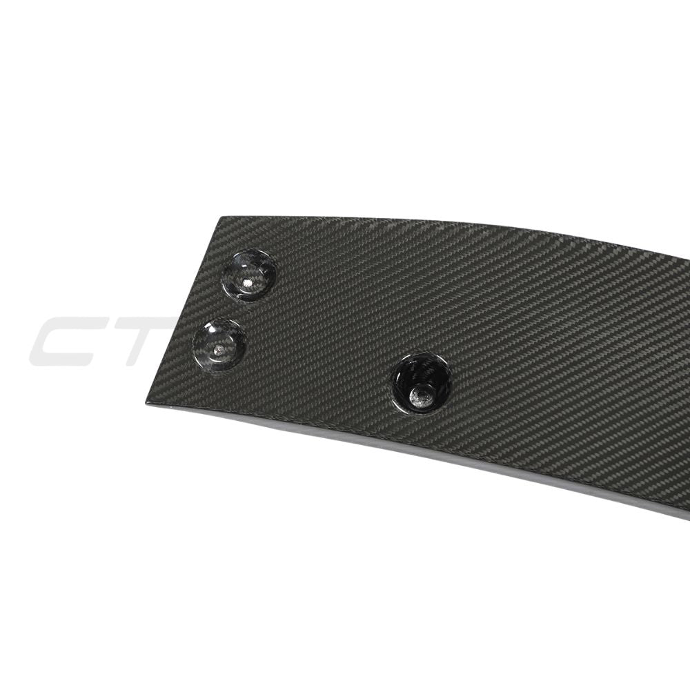 Audi RS6 C8 full carbon fibre kit by CT Carbon, featuring splitter and aerodynamic enhancements on the car's exterior.