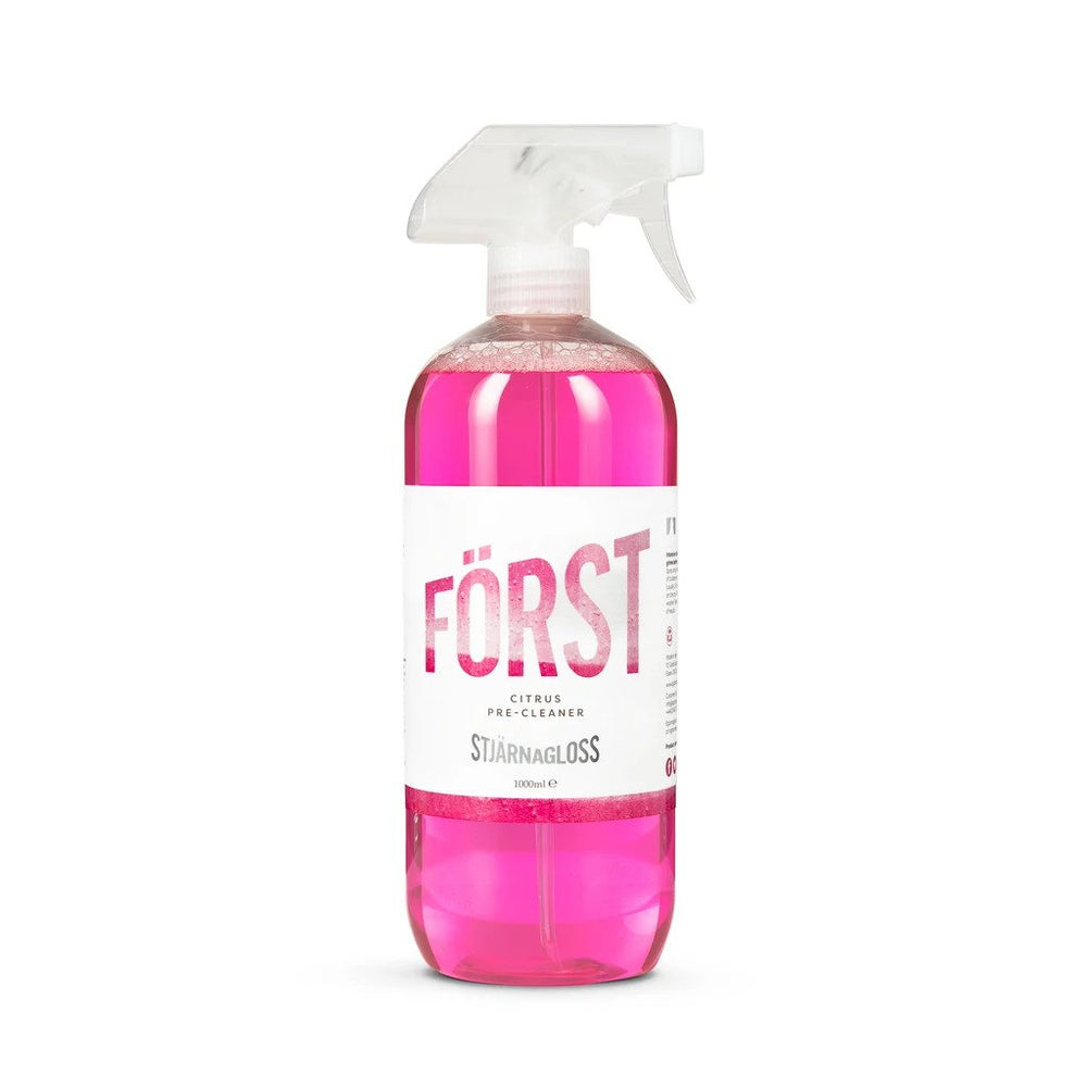 StjarnaGloss Först Citrus Pre-Cleaner protective rinse aid in a bottle, used for cleaning and prepping surfaces.