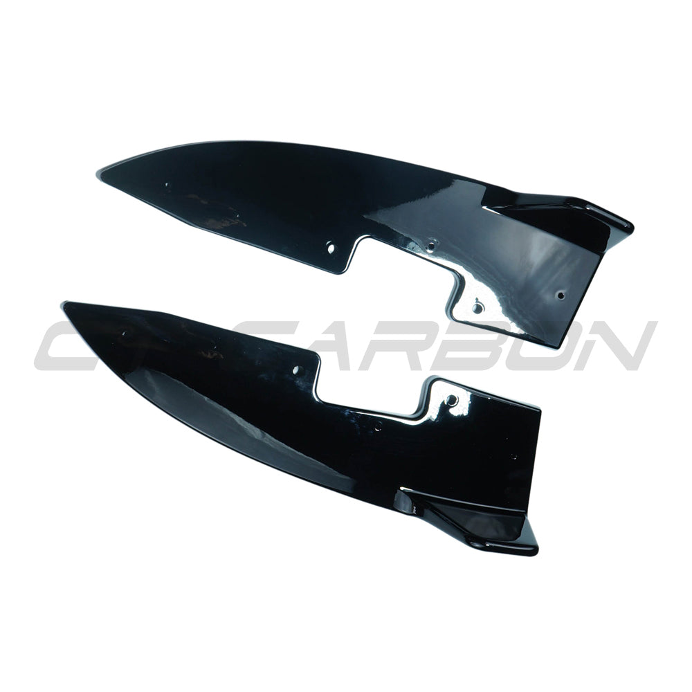 BMW 4 Series G22/G23 2020+ gloss black rear bumper corners accessory by CT Carbon, showing close-up of sleek, finished plastic corners.