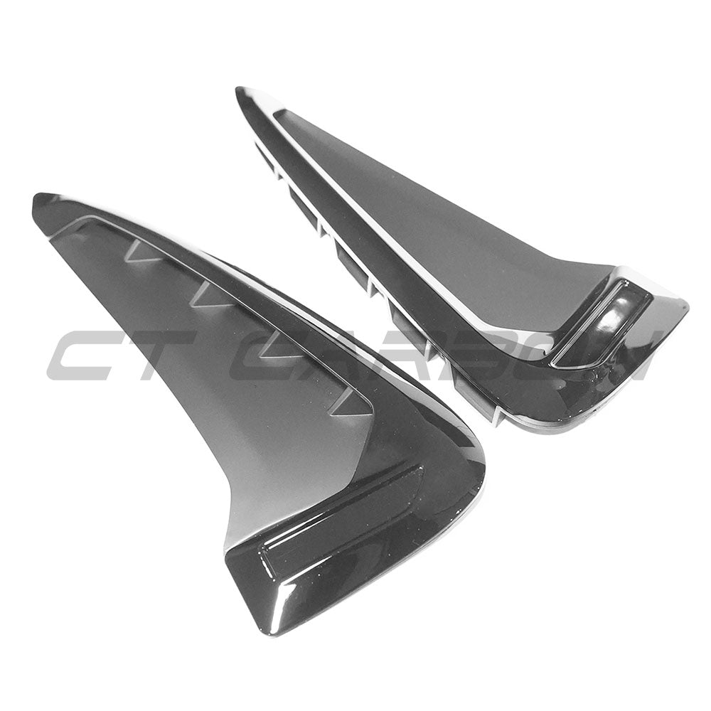 BMW F15 X5 GLOSS BLACK Fender Trim accessory by CT Carbon, close-up of the sleek, shiny black car fender trim detail.