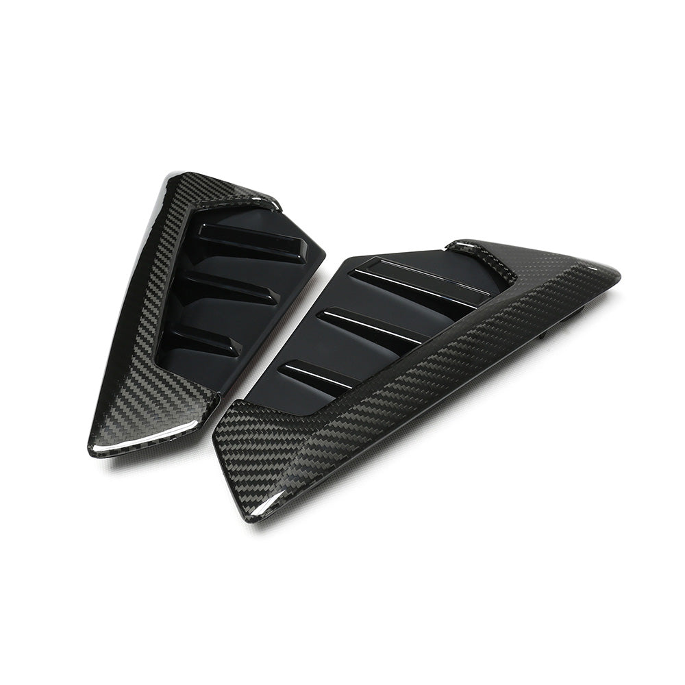 BMW F95 X5M 2023+ LCI carbon fiber front fender trim by CT Carbon, showcasing sleek, lightweight accessory for vehicle enhancement.