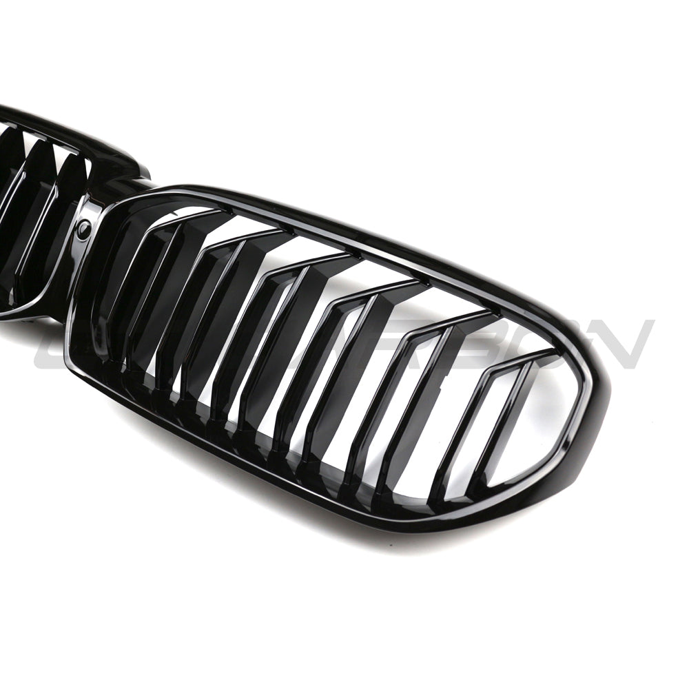 BMW G30 G31 5 Series LCI double slat grille by CT Carbon, featuring sleek black design and chrome accents on a vehicle front.