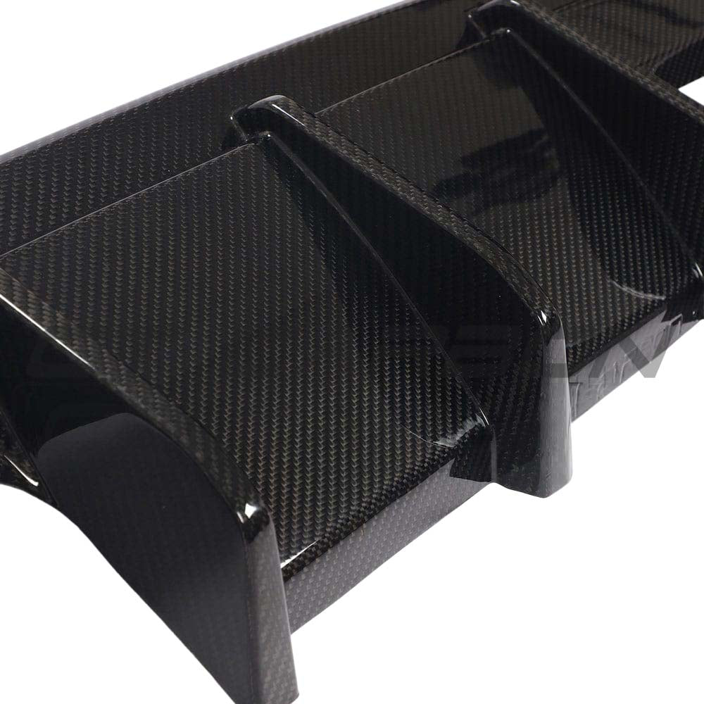 BMW G81 M3 Touring 2022+ CT Carbon full carbon fibre kit with diffuser, showcasing sleek black carbon fiber details on the car.