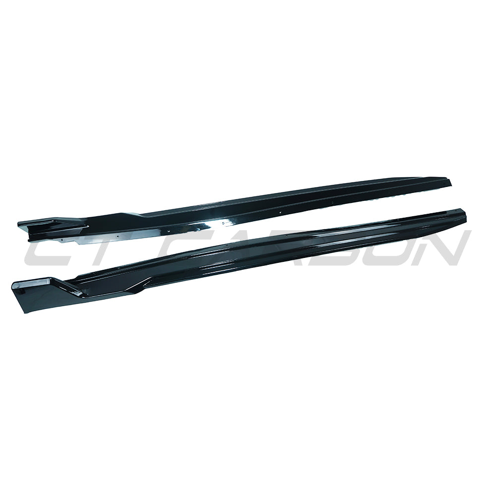 BMW U10 X2 2023 gloss black side skirts by CT Carbon, showing sleek, aerodynamic design on a sporty vehicle.