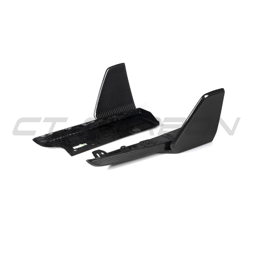 BMW G05 X5 2019+ M Sport carbon fibre rear bumper corners by CT Carbon, showing sleek, textured automotive accessory detail.