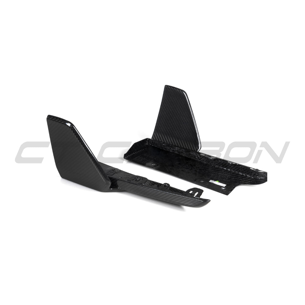 BMW G05 X5 2019+ M Sport carbon fibre rear bumper corners by CT Carbon, close-up view showing sleek, lightweight design.