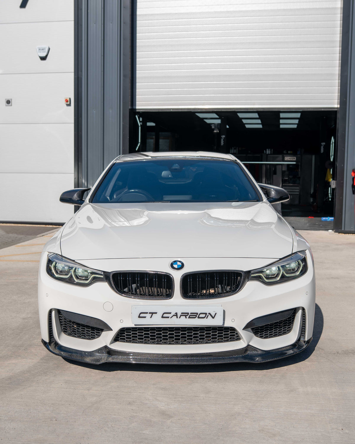 BMW F82 M4 coupe 2014-2020 CT Carbon full carbon fibre kit, showing the lightweight, aerodynamic exterior components.