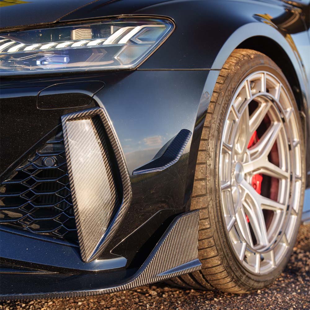 Audi RS6 C8 2019+ CT Carbon full car carbon fiber kit V2, featuring sleek, lightweight carbon fiber components on a high-performance vehicle.
