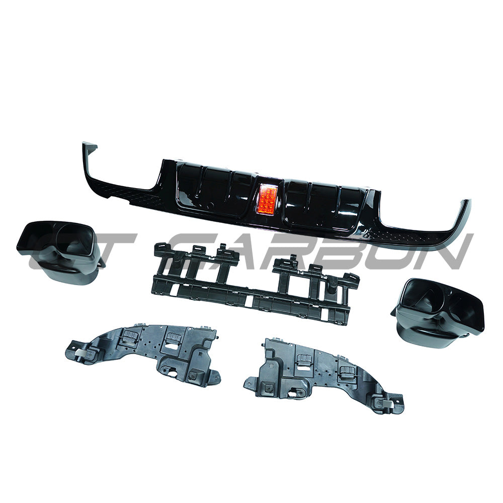 CT Carbon gloss black diffuser and tips for Mercedes W205 C-Class 2015-2021 saloon, high-quality automotive rear diffuser.