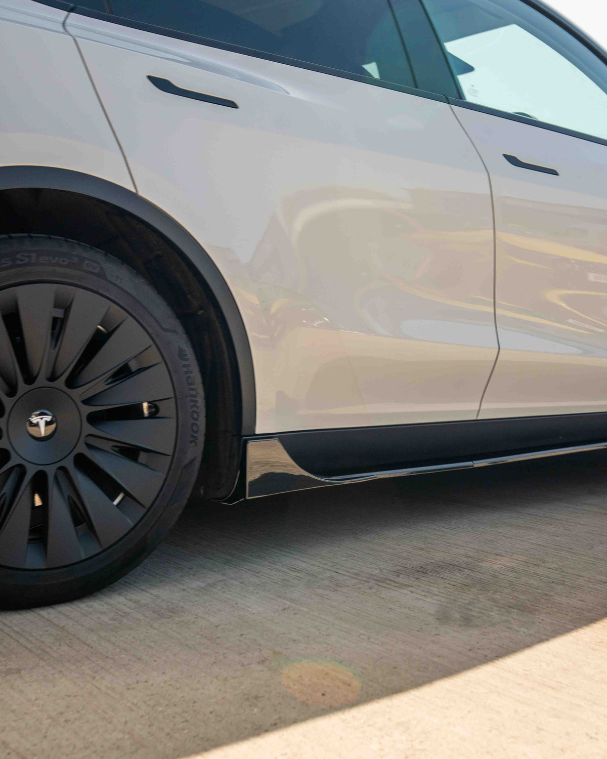 Full gloss black kit for Tesla Model Y MK1 2020-2025 by CT Carbon, featuring sleek car exterior accessories.