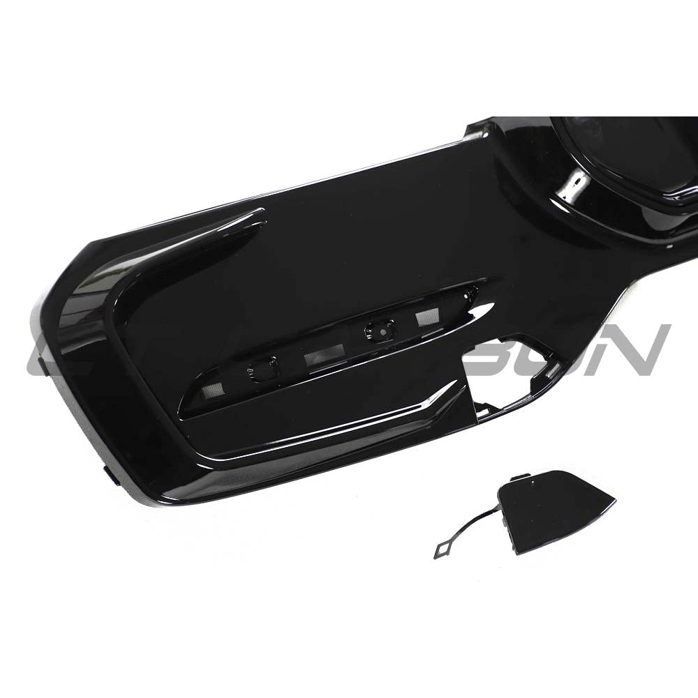 BMW F20/F21 1 Series LCI twin left gloss black kit by CT Carbon, featuring sleek, high-quality carbon fiber components.