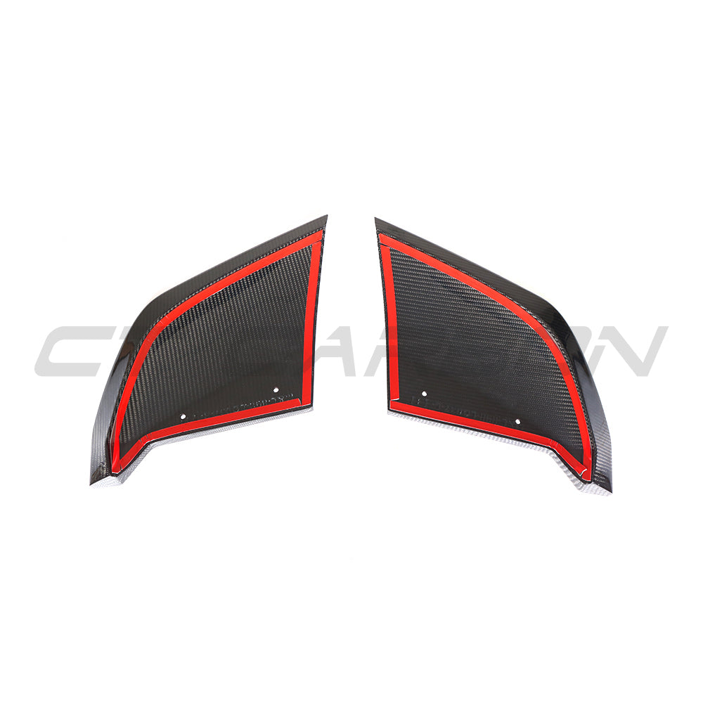 CT Carbon Audi R8 V10 Gen 2 2015-2019 carbon fiber rear bumper lower corner accessories, close-up view showing glossy finish