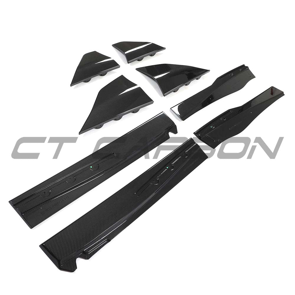 CT Carbon McLaren 720S full carbon kit, V3 design, featuring carbon fiber body panels and aerodynamic enhancements.