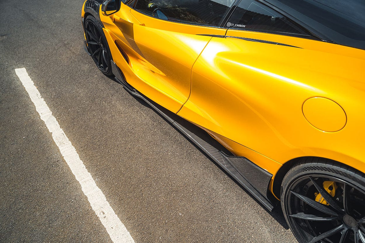 MCLAREN 720S with CT Design V2 full carbon kit showing carbon fiber body panels and aerodynamic enhancements.