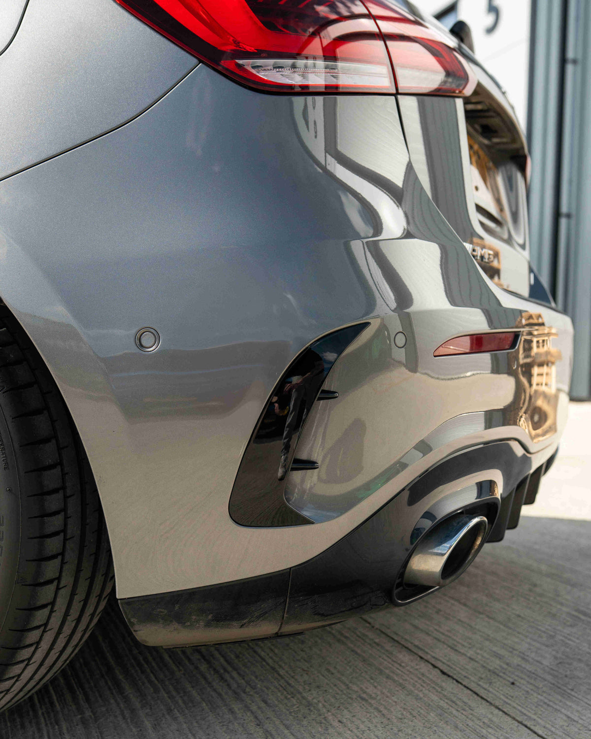 MERCEDES A-CLASS A35 W177 2018+ GLOSS BLACK REAR BUMPER CORNERS