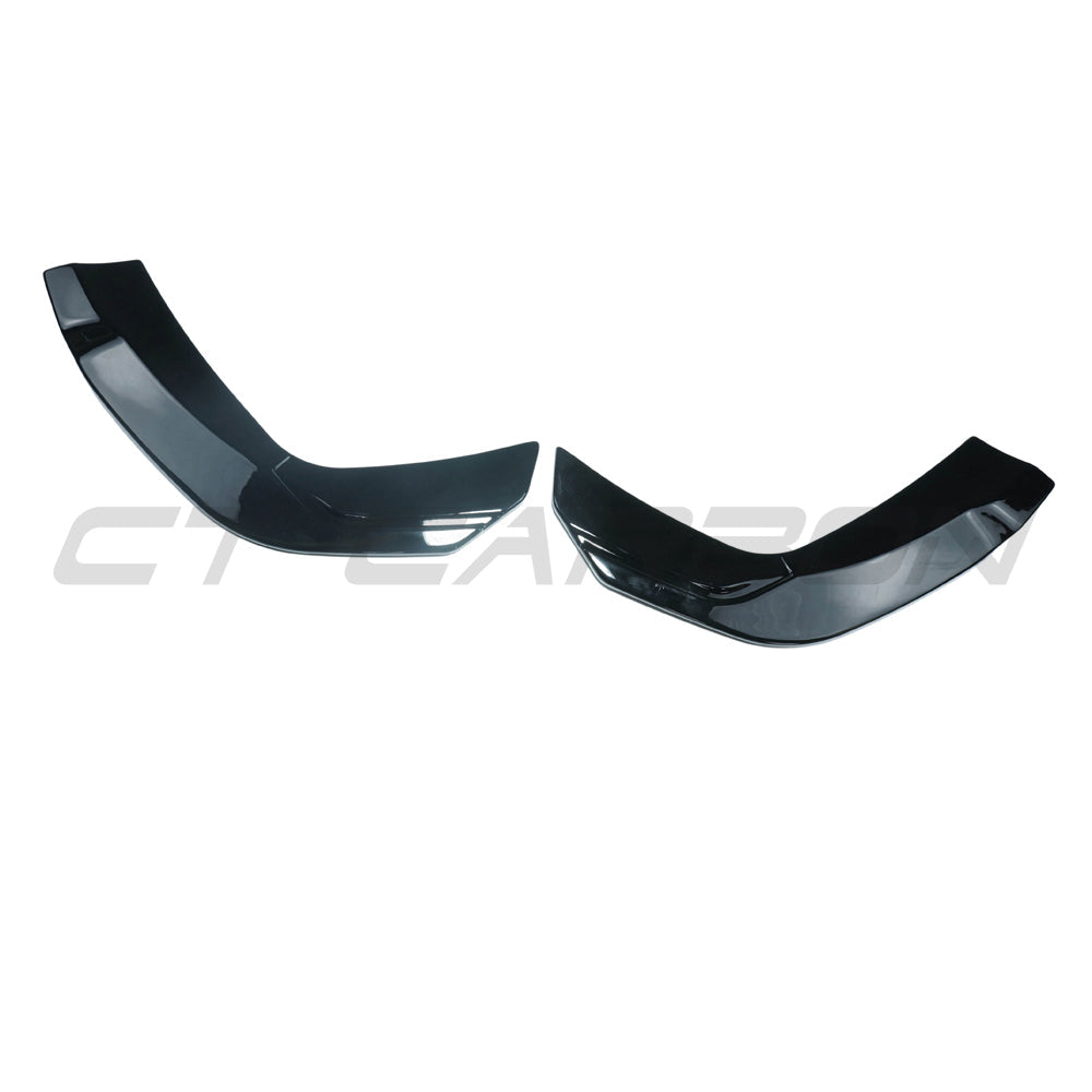 Mercedes V177 2018+ A-Class CT Carbon gloss black rear bumper corners accessory, close-up view of the sleek, shiny finish.