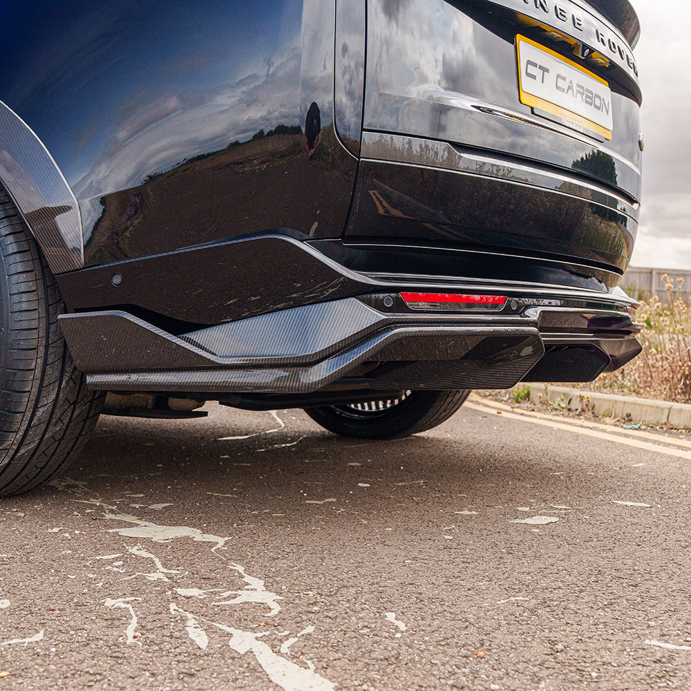 Range Rover L460 SWB 2022+ CT Carbon full carbon fiber kit on vehicle, showcasing sleek, lightweight carbon fiber components.