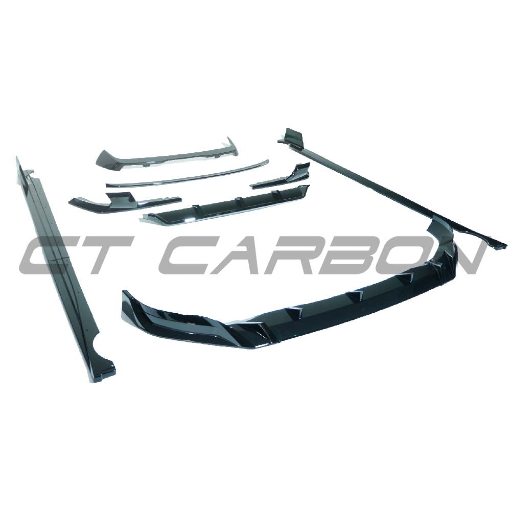 BMW G07 X7 LCI 2022+ CT Carbon full gloss black kit, automotive exterior parts with a sleek, shiny finish.