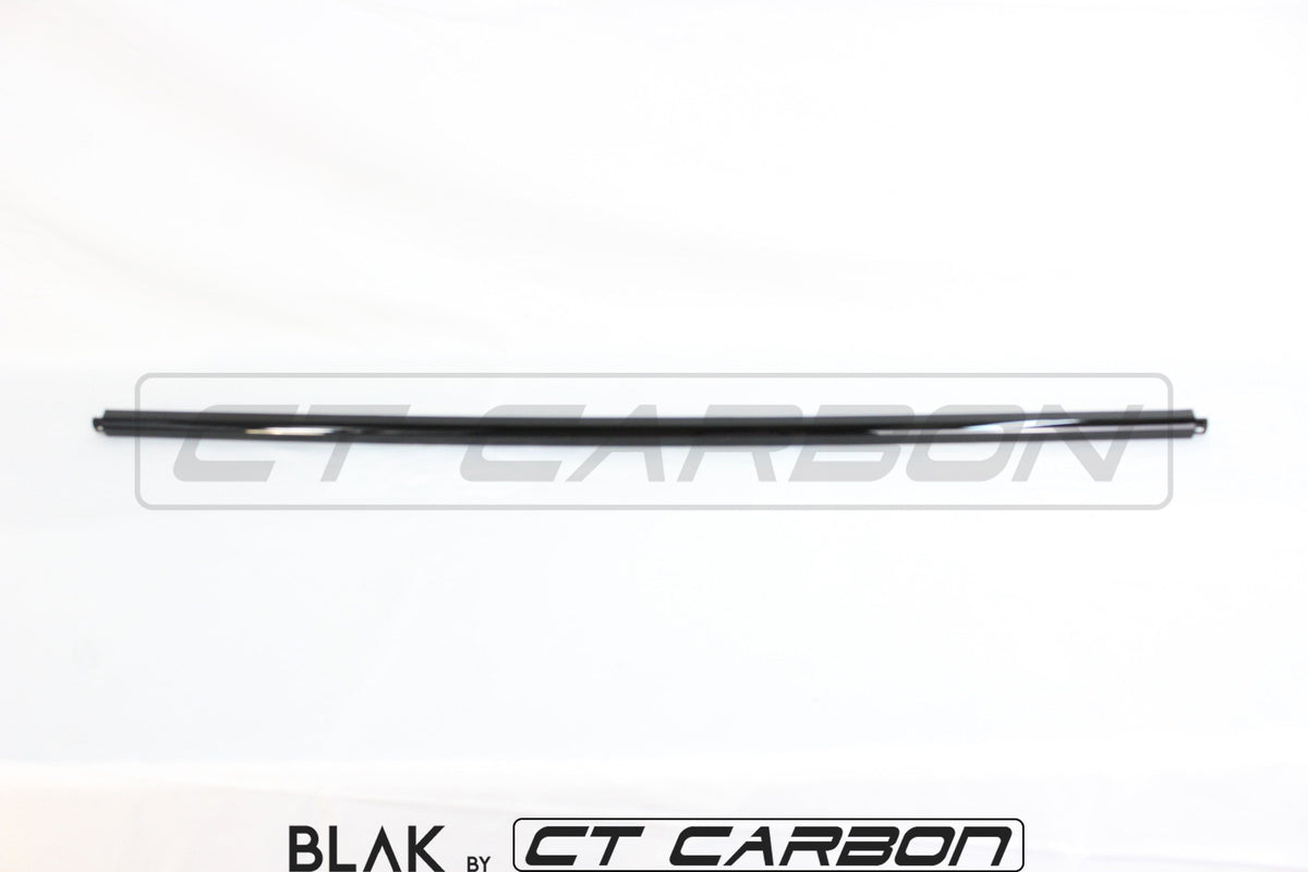 CT Carbon black splitter kit for Range Rover Vogue L405 Full Black Edition 2013-2017, front and side trim enhancements.
