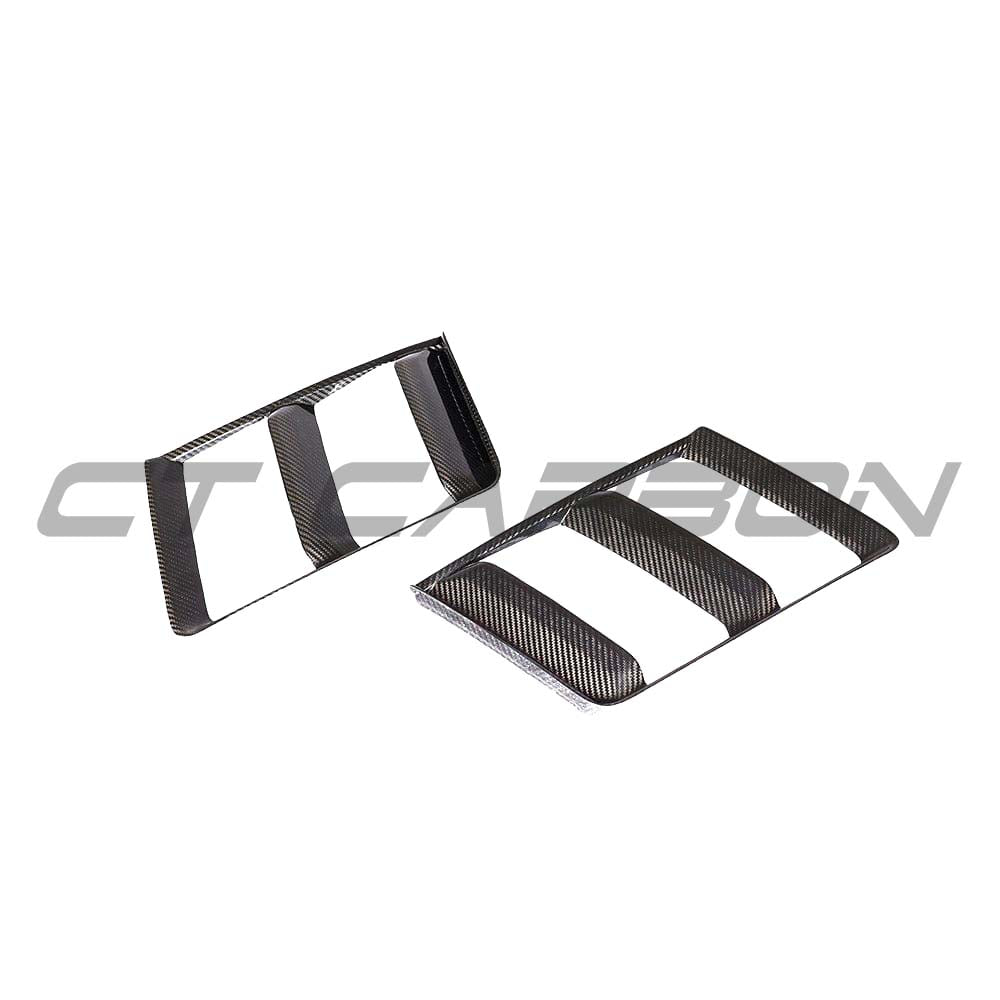 Carbon fibre side grille for Audi R8 V10 Gen 2 by CT Carbon, showcasing sleek, textured design on the car's side panel