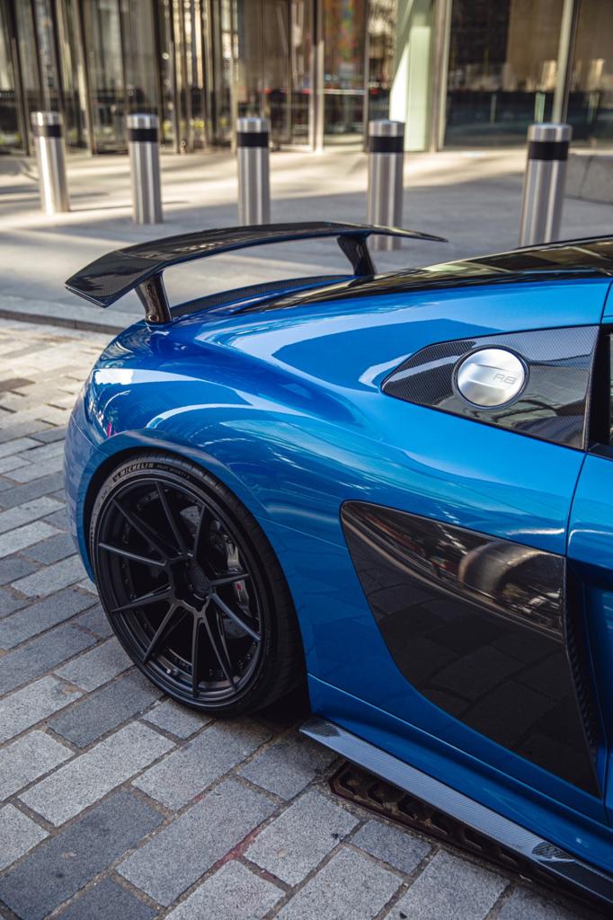 Audi R8 V10 Gen 2 CT Carbon fiber side skirts, sleek black finish, designed to enhance aerodynamics and sporty look.