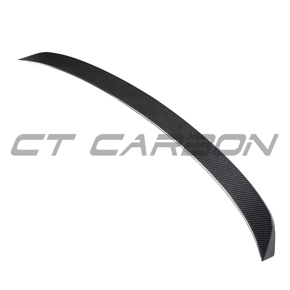 Ce lien montre un kit de fibre de carbone pour Audi A3/S3/RS3 Sportback de CT Carbon, avec pièces élégantes et légères visibles.