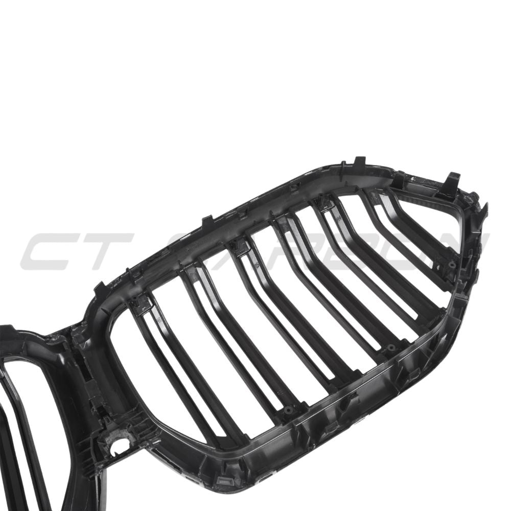 BMW X6 G06 2023+ LCI double slat pre-preg carbon fiber grille by CT Carbon, showcasing the sleek, high-quality automotive grille design.