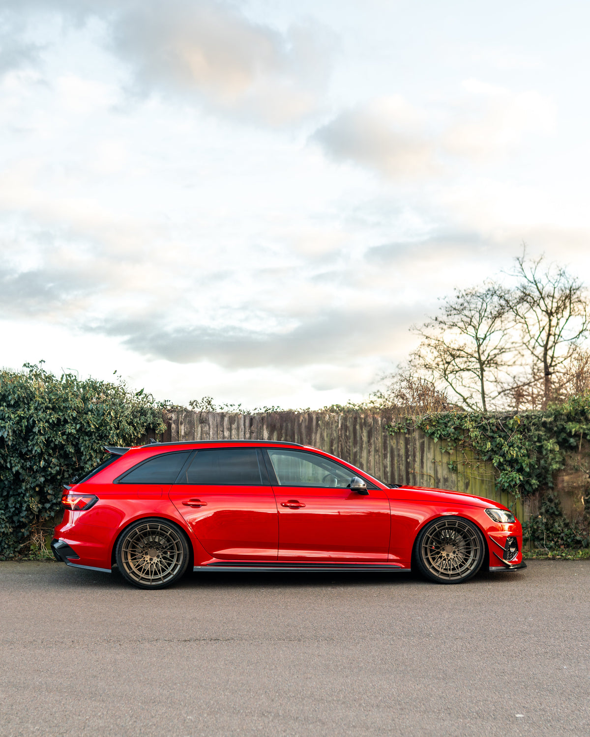 Audi RS4 B9.5 carbon fibre side skirts by CT Design, showcasing sleek, lightweight automotive enhancement on a luxury sports car.