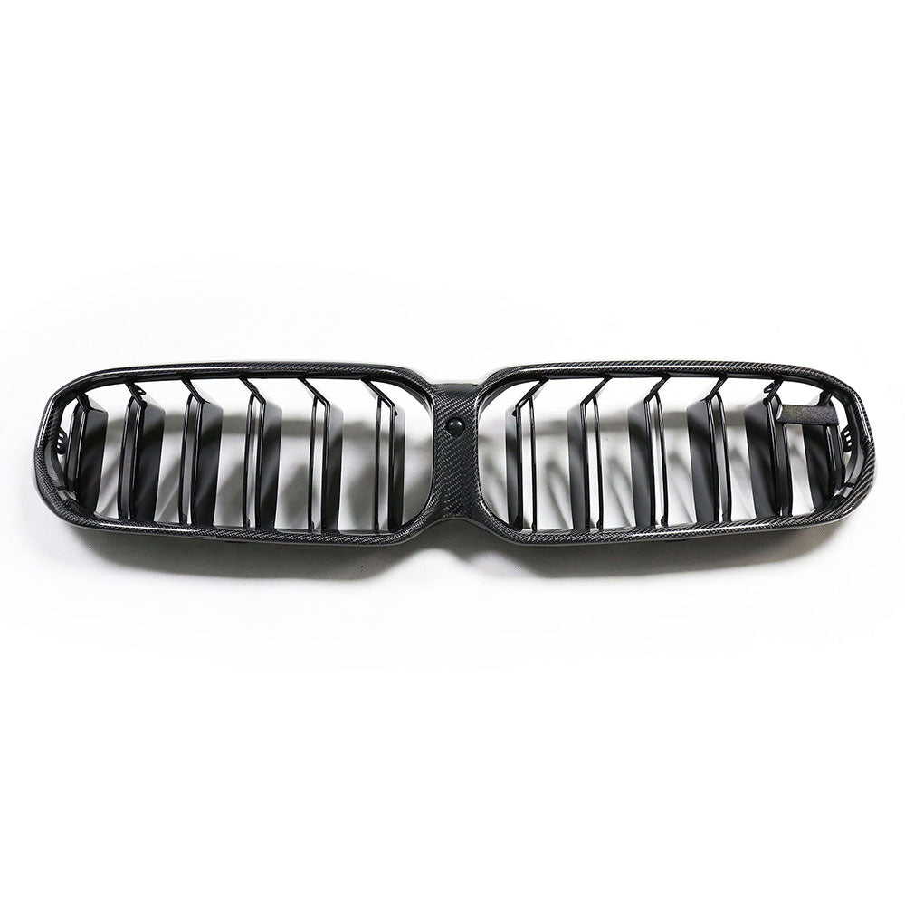 BMW F90 M5 G30 G31 5 Series LCI carbon fibre grille by CT Carbon, showcasing sleek black carbon fibre with detailed grille pattern.