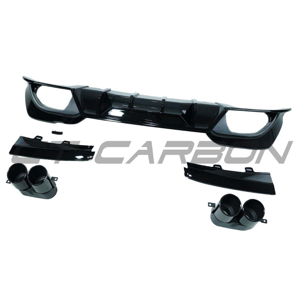BMW 3 Series G20 G21 2018-2022 Pre-LCI gloss black diffuser with integrated exhaust tips by CT Carbon.