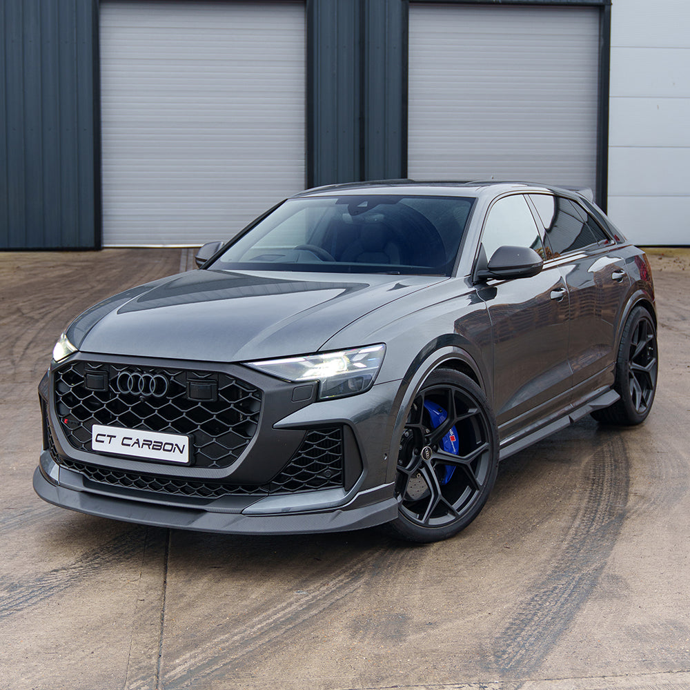 Close-up of the CT Carbon Audi RSQ8 facelift 2025+ full carbon fibre kit showing the detailed wheel gap and sleek carbon fiber finish.