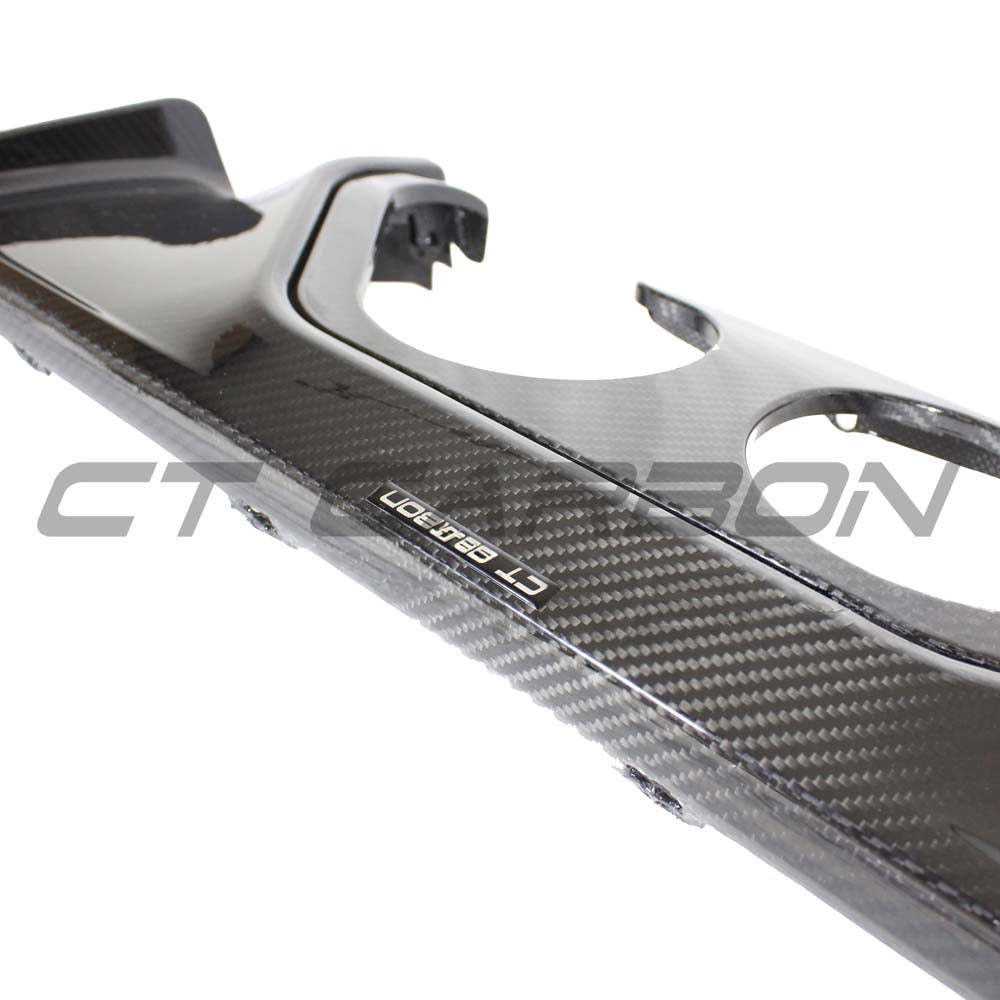 BMW M3/M4 G80/G81/G82/G83 CT Carbon middle outlet diffuser showcasing sleek carbon fiber design and precise fitment.