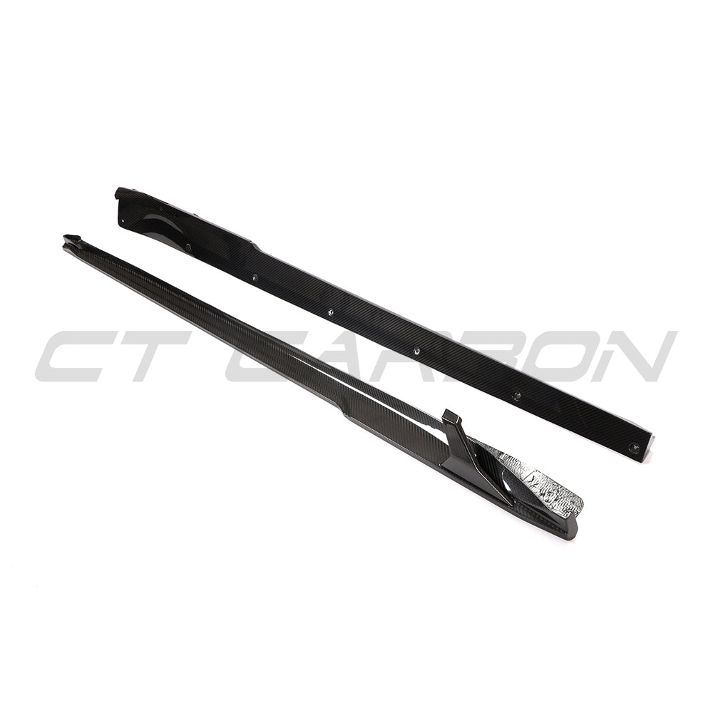 CT Carbon Porsche 911 991.2 GTS 2017-2019 carbon fiber side skirt extensions, showing sleek, aerodynamic design on the vehicle's side.