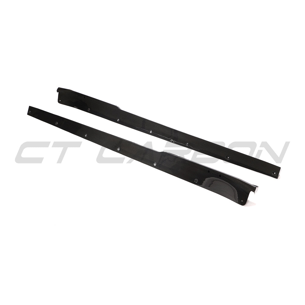 CT Carbon Porsche 911 991.2 GTS 2017-2019 carbon fibre side skirt extensions installed on the vehicle.