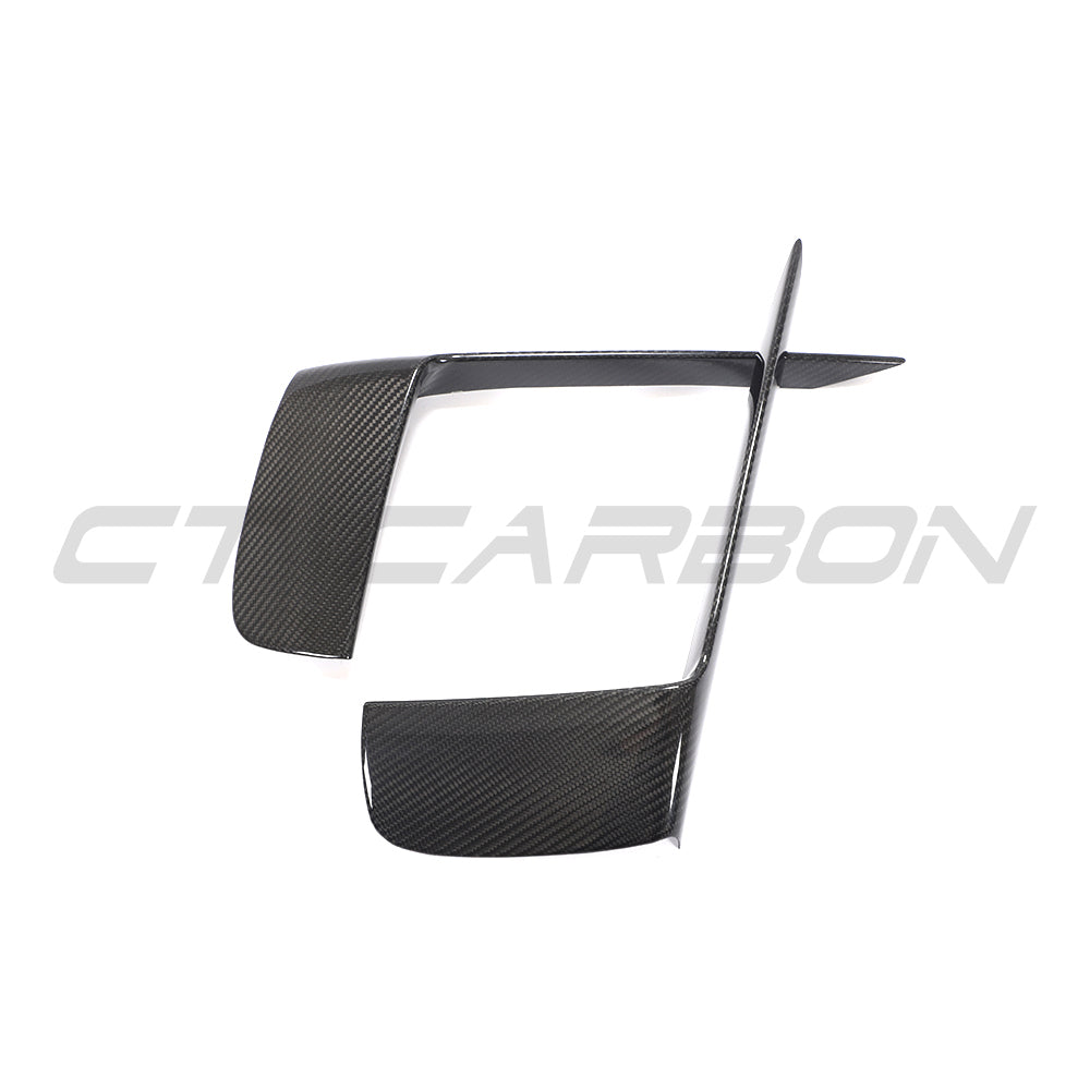 CT Carbon Porsche 911 991.2 GT3RS 2018-2020 carbon fiber front bumper trim covers, showcasing sleek, lightweight car accessory details.