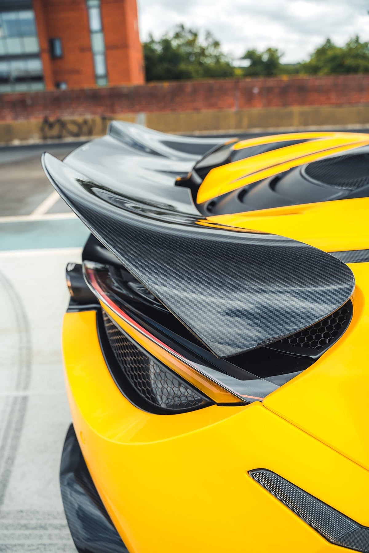 MCLAREN 720S full carbon fiber CT Kit installed on the sports car, showcasing lightweight, high-performance carbon fiber components.