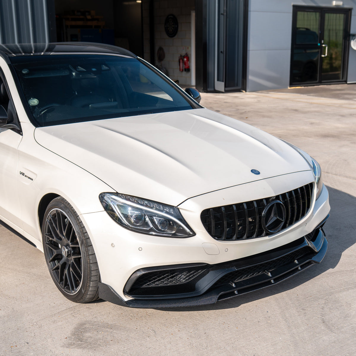MERCEDES W205 C63 AMG 2014-2018 AMG GT BLACK GRILLE (WITH CAMERA)