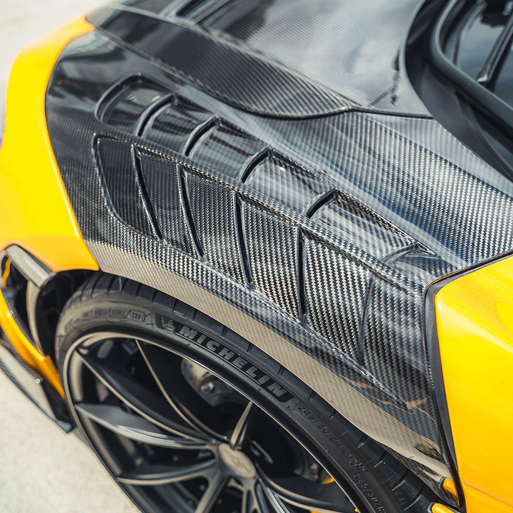 MCLAREN 720S carbon fibre front fenders by CT Design, showcasing lightweight, aerodynamic car body enhancements with a sleek finish.