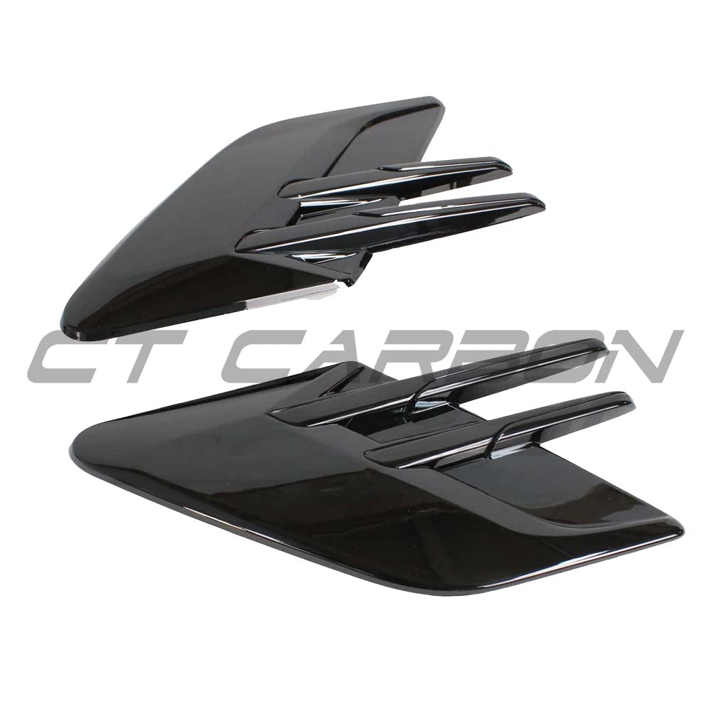 Full black edition trim kit for Range Rover Sport 2018+ by CT Carbon, featuring black accents and styling enhancements.