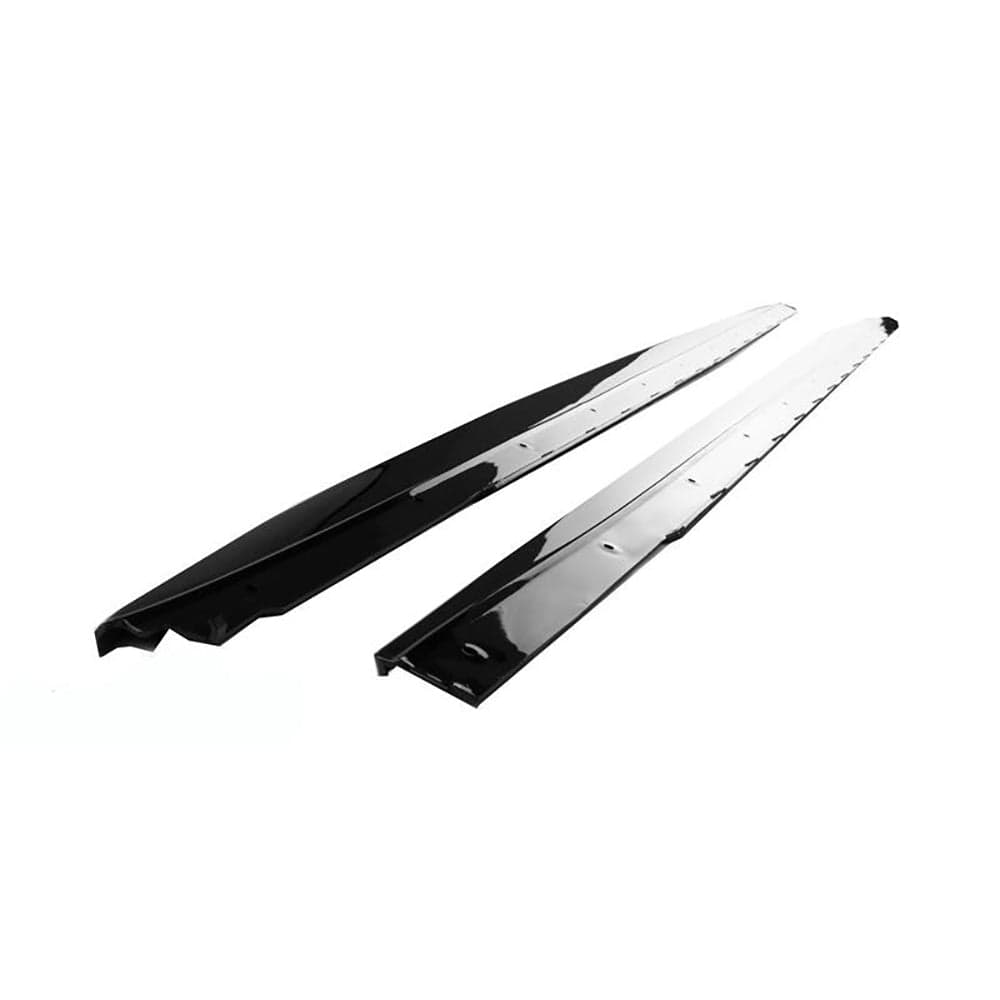 BMW 5 Series G30/31 side skirts in glossy black by CT Carbon, showcasing sleek MP style design on the vehicle.