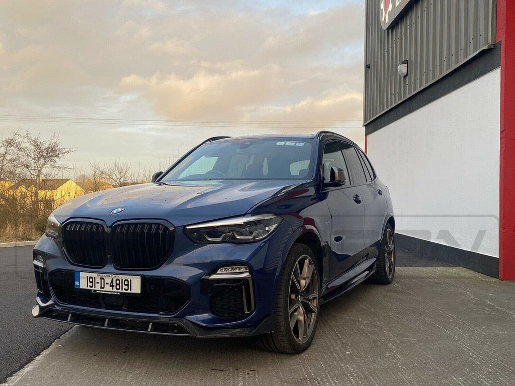 BMW X5 G05 2018+ double slat black grille by CT Carbon, showcasing sleek black design with horizontal slats for a bold look.
