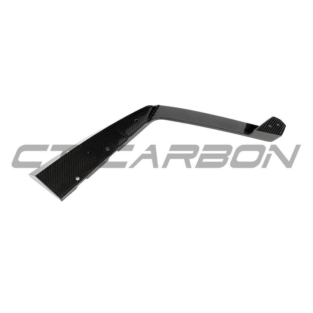BMW F95 X5M 2019-2022 pre-LCI carbon fibre full kit by CT Carbon, showcasing detailed close-up of the sleek carbon fibre components.